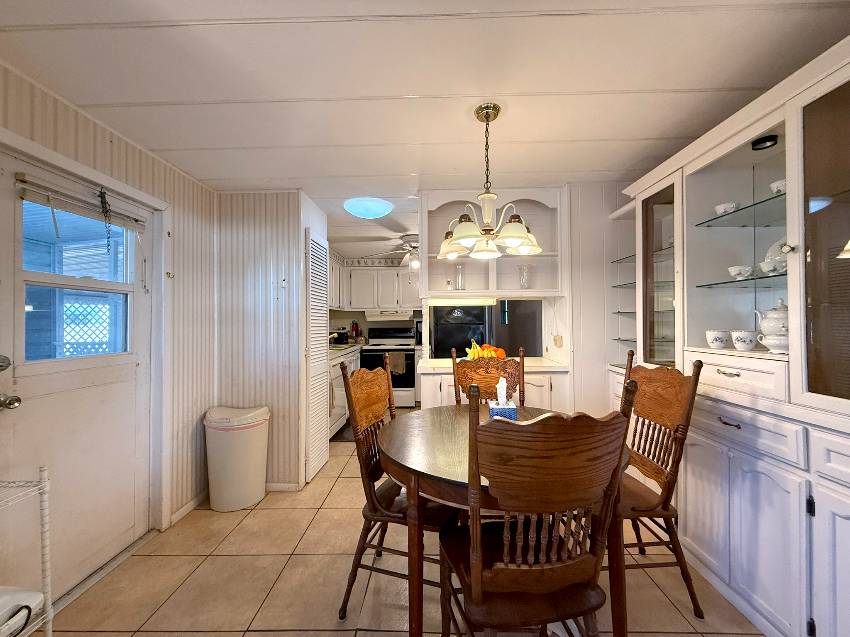 562 Bayshore Dr a Ellenton, FL Mobile or Manufactured Home for Sale